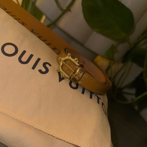 Louis Vuitton Yellow vernis bracelet gold clasp - Picture 3 of 17